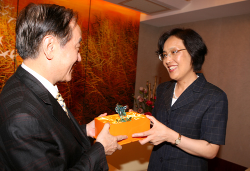 貧今弊鴬(hu━)(zh┴)溜(hu━)(zhu─n)険麼販凰蛤鯏_(t│i)覚凧h麼朗囈捗苧(z┬ng)僕o(j━)廷瞳