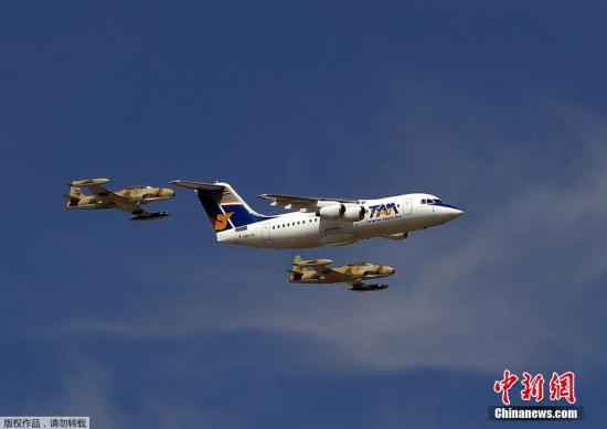 (dng)?sh)ؕr(sh)g1129,һd81˵Avro RJ85͙C(j)ڸ炐ȁ(j)ֺƠ߇(gu)HC(j)(chng)ڹٷ罻W(wng)վl(f)ϢQ(chng),C(j)͙C(j)ע(c)̖(ho)CP2993C(j)d72˿ͺ9C(j)MˆTDԓC(j)YψD