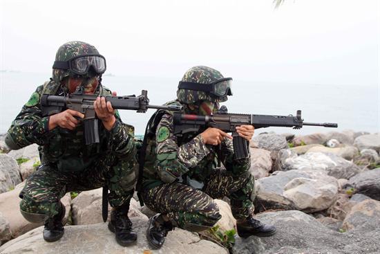 資料圖:臺灣海軍陸戰隊士兵警戒。